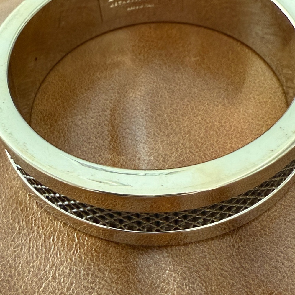Burberry Gold Textured Bracelet - Picture 4 of 7